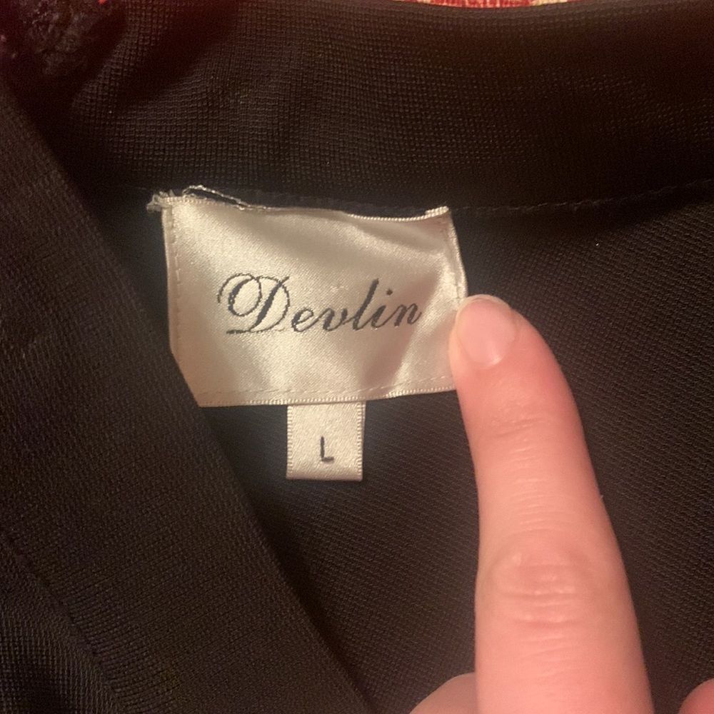 Devlin Skirt Size L - Picture 2 of 2